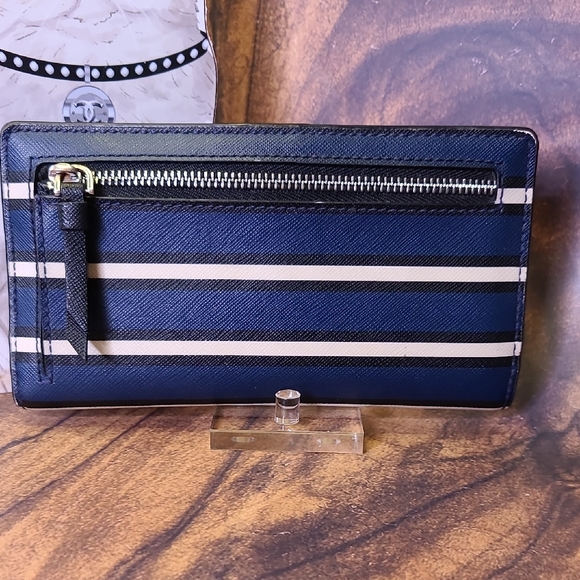 Kate Spade Blue and White Striped Wallet GUC - Picture 4 of 13